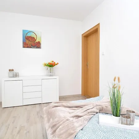 Apartment Co02-hi In Coburg